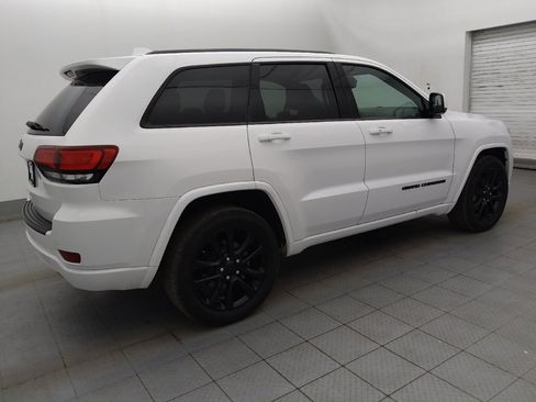Used 2020 Jeep Grand Cherokee Altitude RWD image 10