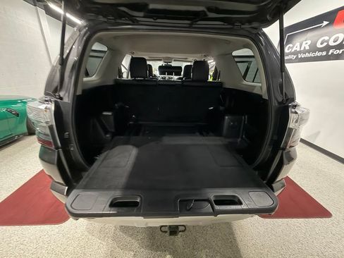 Used 2018 Toyota 4Runner TRD Off-Road Premium AWD/4WD image 53