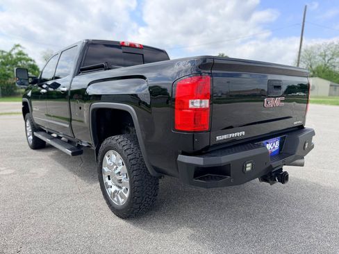 Used 2016 GMC Sierra 2500 Denali w/ Duramax Plus Package AWD/4WD image 5