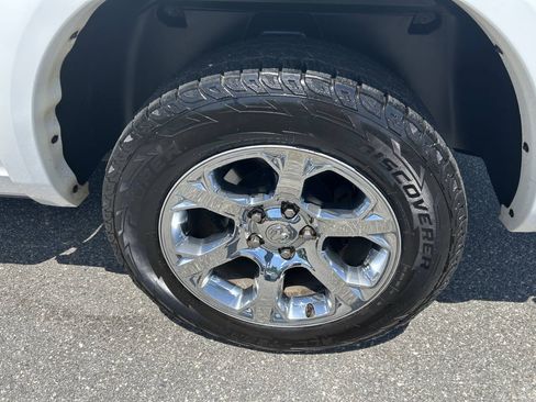 Used 2015 RAM 1500 Laramie AWD/4WD image 19