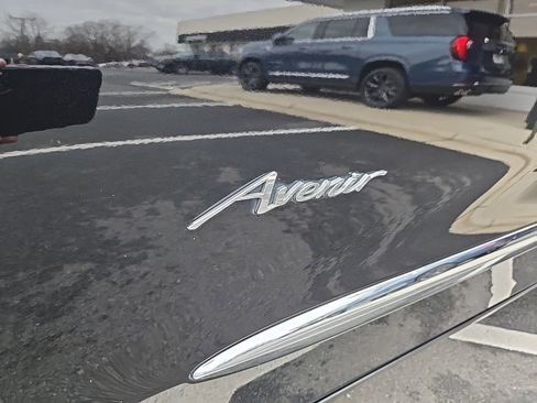 Used 2020 Buick Enclave Avenir image 10