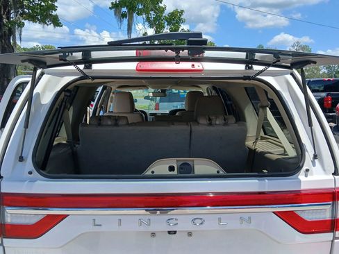 Used 2017 Lincoln Navigator L Reserve image 20