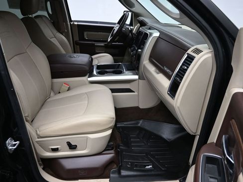 Used 2018 RAM 2500 Laramie w/ Convenience Group AWD/4WD image 7