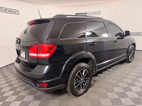 Used 2019 Dodge Journey SE w/ Connectivity Group FWD image 6