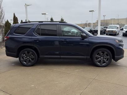 New 2025 Honda Pilot Sport
