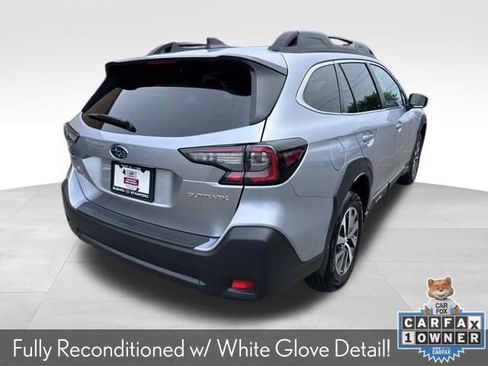 Used 2025 Subaru Outback Premium AWD/4WD image 8