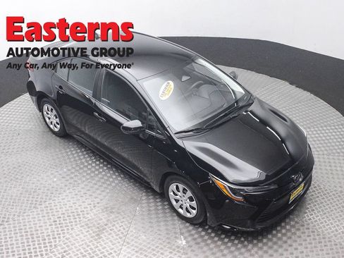 Used 2024 Toyota Corolla LE FWD image 3