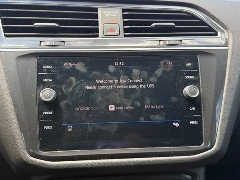 Used 2019 Volkswagen Tiguan SE w/ 3rd Row Seat Package AWD/4WD image 19