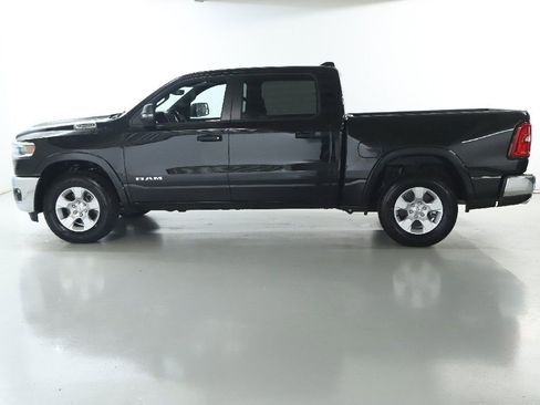 Used 2025 RAM 1500 Big Horn AWD/4WD image 39