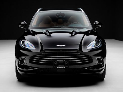 Used 2023 Aston Martin DBX image 6