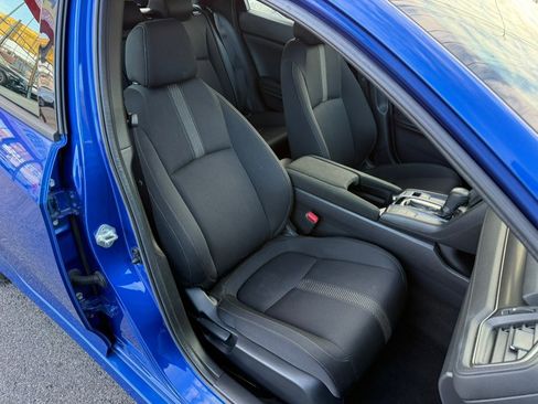 Used 2019 Honda Civic EX image 8