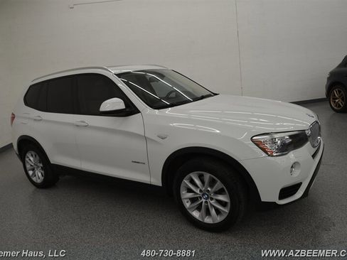 Used 2017 BMW X3 sDrive28i image 7