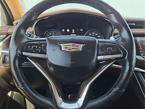 Used 2020 Cadillac XT6 Sport w/ Platinum Package AWD/4WD image 17