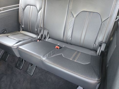 Used 2022 Ford Expedition Platinum RWD image 29
