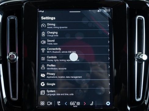 New 2025 Volvo EX40 Core w/ Climate Package image 10