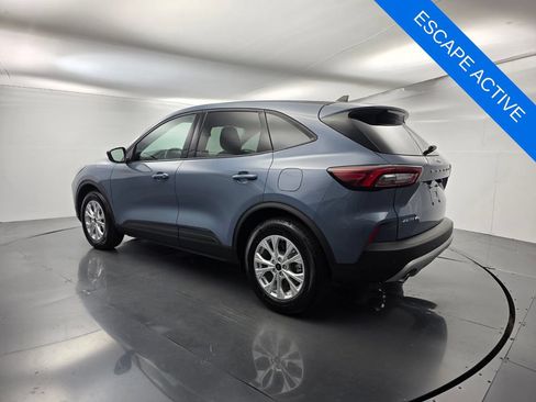 Used 2026 Ford Escape Active w/ Tech Pack #1 FWD image 6