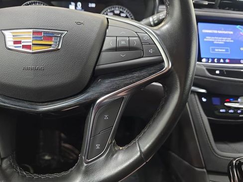 Certified 2023 Cadillac XT5 Premium Luxury AWD/4WD image 16