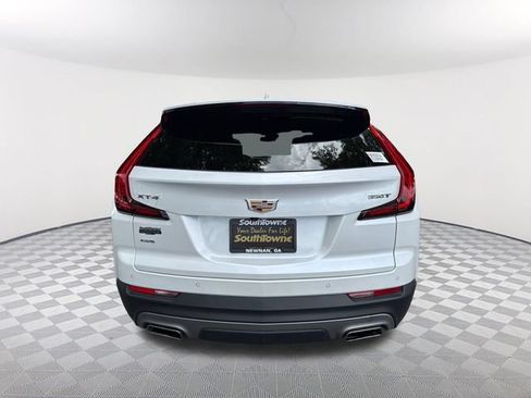 Used 2023 Cadillac XT4 Premium Luxury w/ Technology Package AWD/4WD image 6