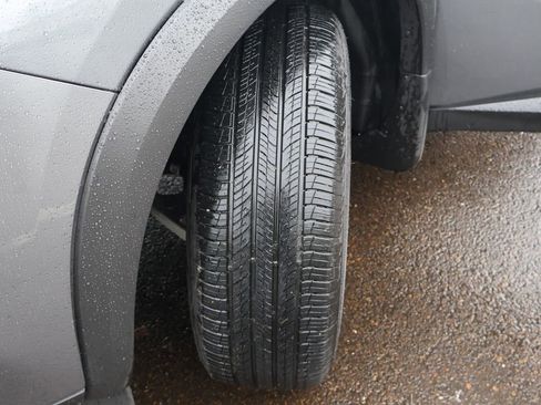 Used 2025 Nissan Pathfinder S image 36