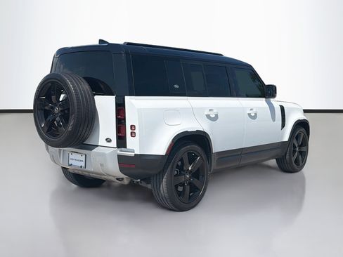Used 2023 Land Rover Defender 110 SE AWD/4WD image 5