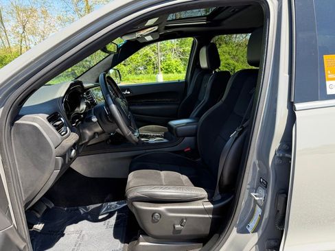 Used 2023 Dodge Durango R/T w/ Hemi Orange Plus Package AWD/4WD image 12