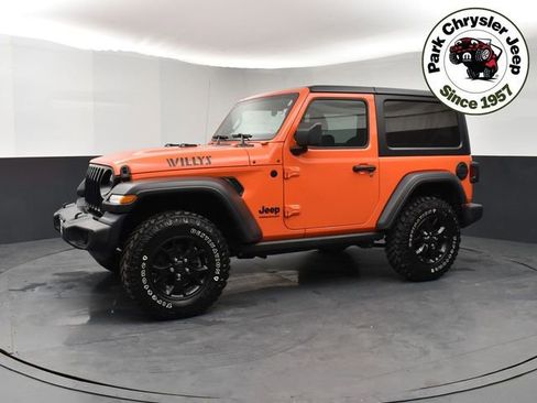 Used 2020 Jeep Wrangler Sport image 3
