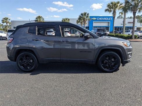 Used 2021 Jeep Compass Latitude w/ Sun and Sound Group image 3