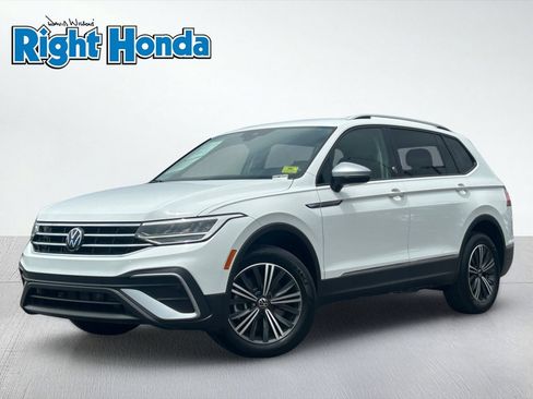Used 2024 Volkswagen Tiguan Wolfsburg Edition AWD/4WD image 2