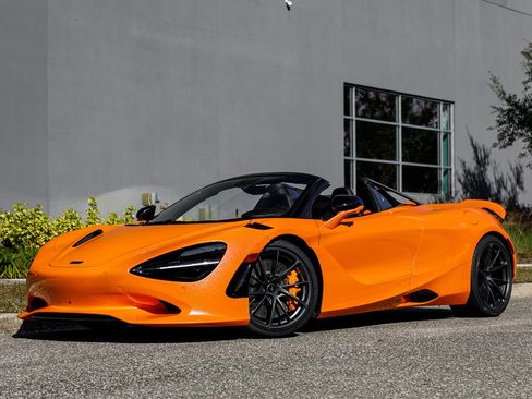 Used 2025 McLaren 750S Spider image 23
