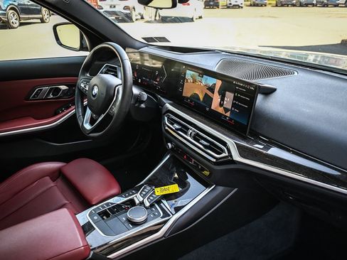 Used 2023 BMW 330i xDrive Sedan w/ Premium Package image 19
