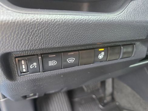 Used 2024 Toyota RAV4 SE w/ Weather Package AWD/4WD image 18