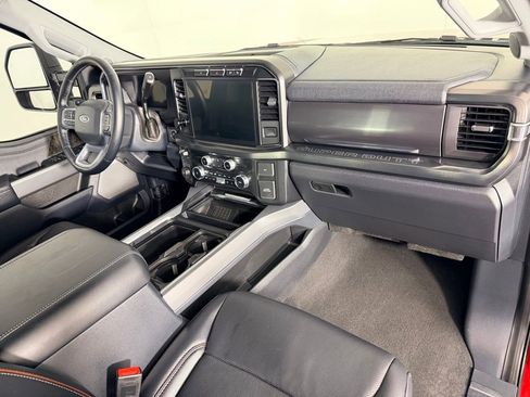 Used 2024 Ford F250 Lariat w/ Sport Appearance Package image 31