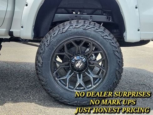 New 2025 Chevrolet Colorado Z71 w/ Z71 Convenience Package 2 AWD/4WD image 32