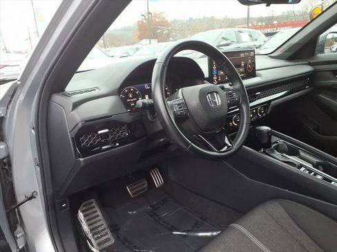 Used 2024 Honda Accord Sport image 17