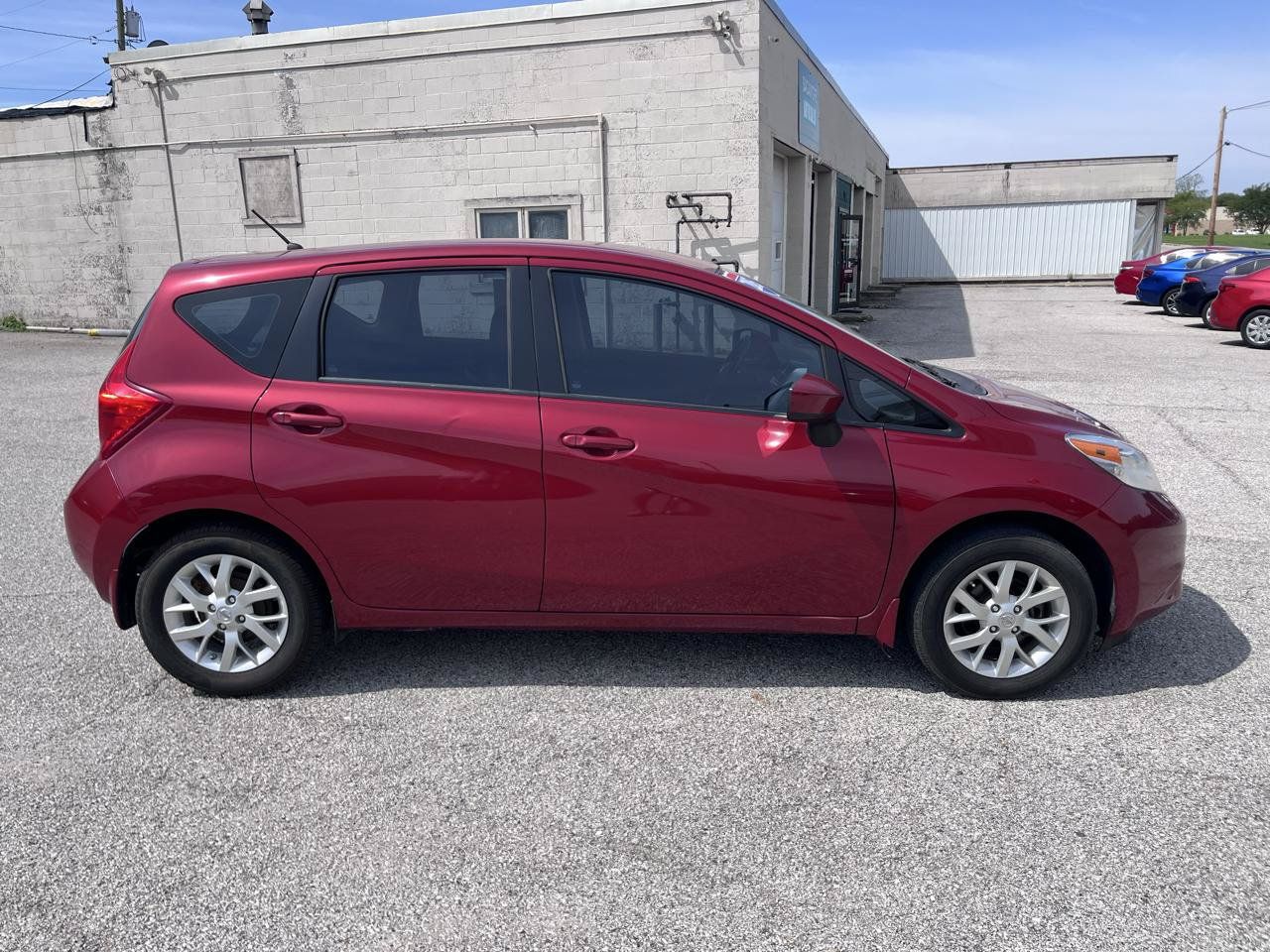 Used 2015 Nissan Versa Note SV w/ SV Appearance Package FWD image 2