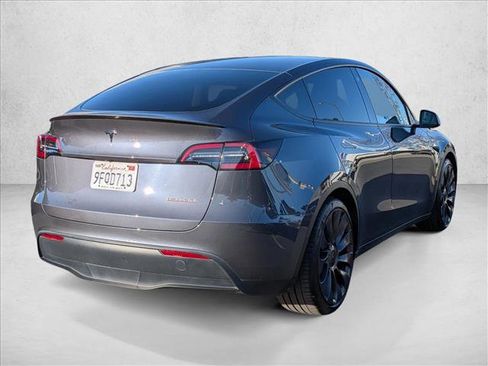 Used 2023 Tesla Model Y Performance image 5