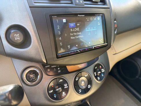 Used 2012 Toyota RAV4 Limited image 11