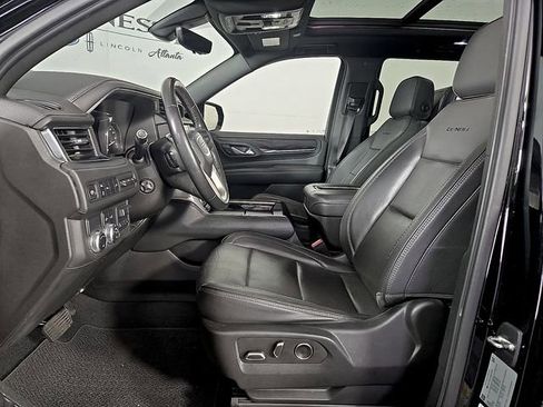 Used 2021 GMC Yukon Denali w/ Denali Ultimate Package image 14