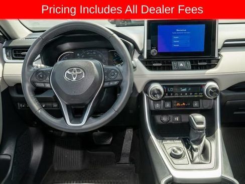 Used 2023 Toyota RAV4 XLE Premium AWD/4WD image 7