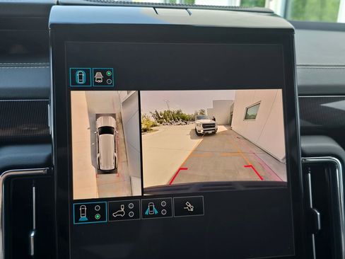 Used 2025 GMC Yukon XL Elevation RWD image 27