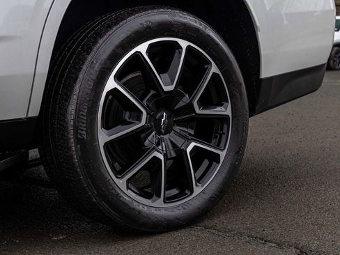 Used 2023 Chevrolet Tahoe RST w/ Luxury Package image 8