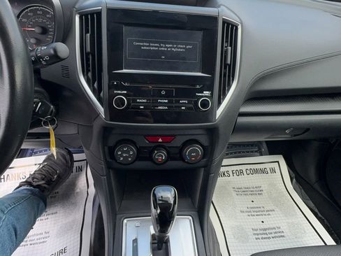 Used 2019 Subaru Crosstrek 2.0i Premium AWD/4WD image 17