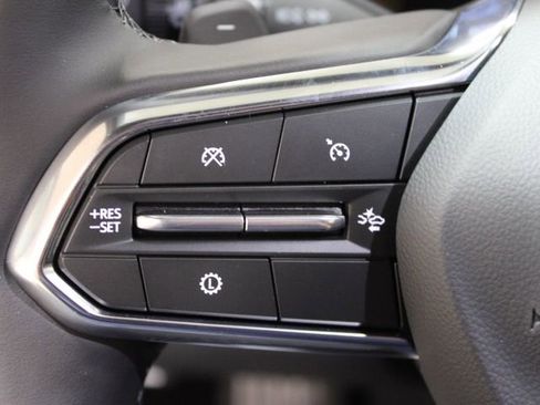 New 2026 Chevrolet Equinox ACTIV w/ Convenience Package III AWD/4WD image 35