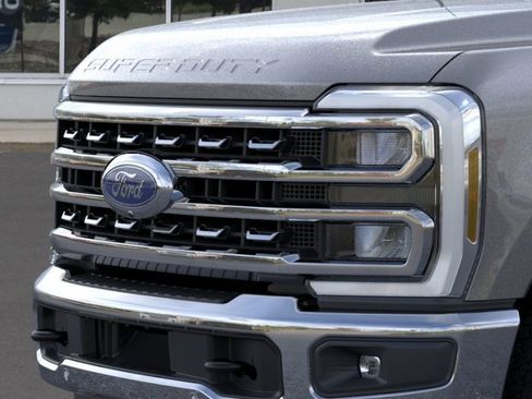 New 2025 Ford F250 Lariat w/ Lariat Ultimate Package image 17