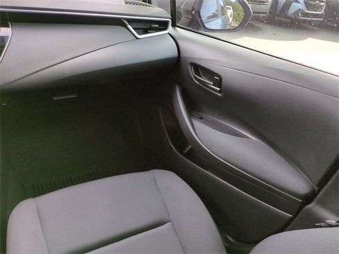 Used 2024 Toyota Corolla LE image 15