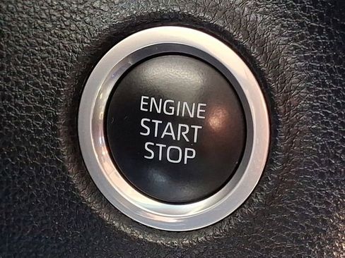 Used 2023 Toyota Tundra SR5 w/ SR5 Convenience Package AWD/4WD image 23