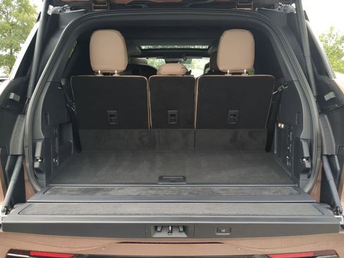 New 2025 Lincoln Navigator Black Label image 24