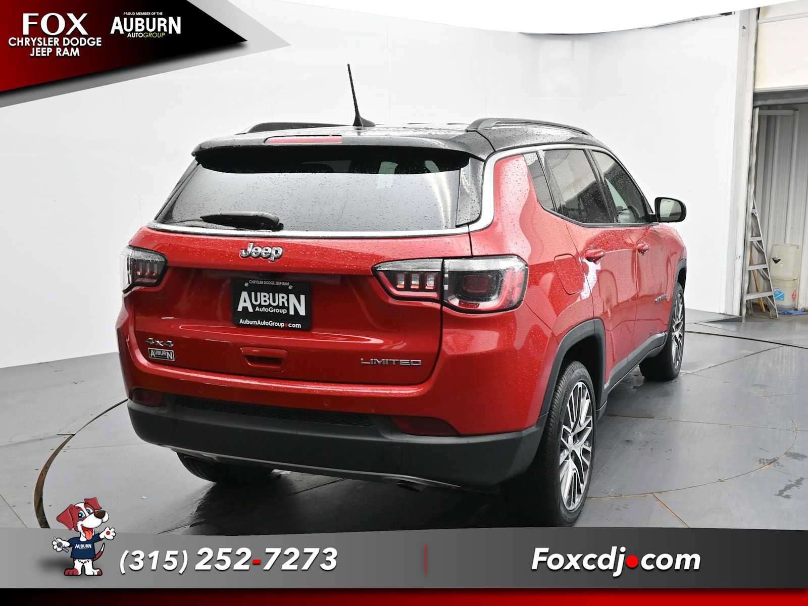 Used 2023 Jeep Compass Limited w/ Elite Group AWD/4WD image 4