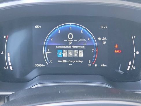 Used 2024 Toyota Corolla Cross XLE w/ Convenience Package FWD image 10