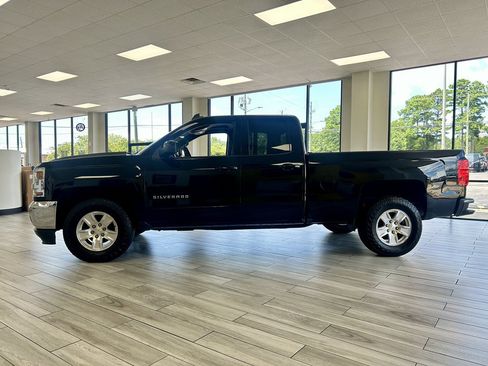 Used 2017 Chevrolet Silverado 1500 LT w/ LT Fleet Convenience Package RWD image 4